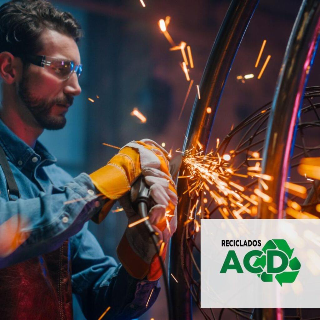 Desmantelado de chatarrería en Palomares