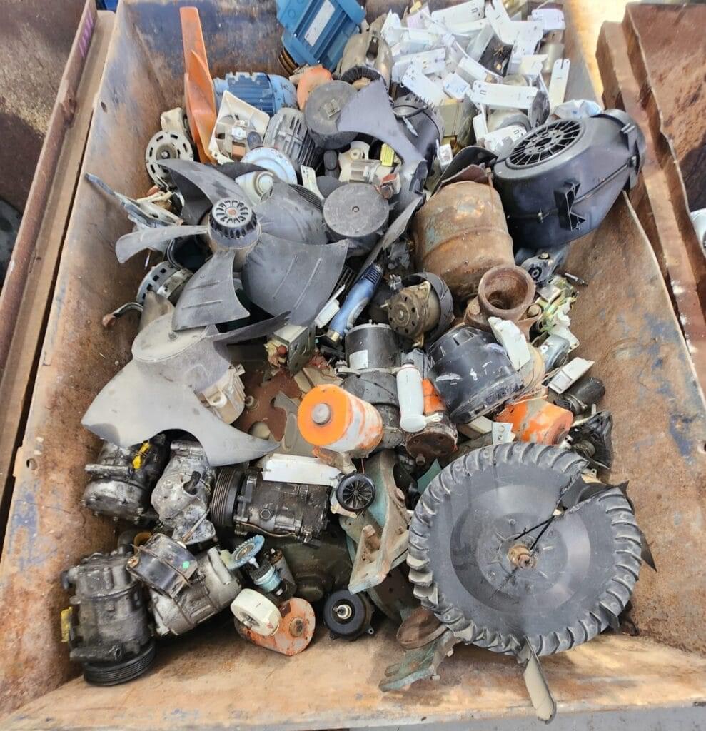 Chatarrería en San Juan de Aznalfarache Reciclados ACD